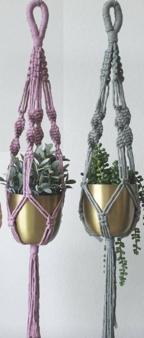 Macrame artisanaux aux pots dorés