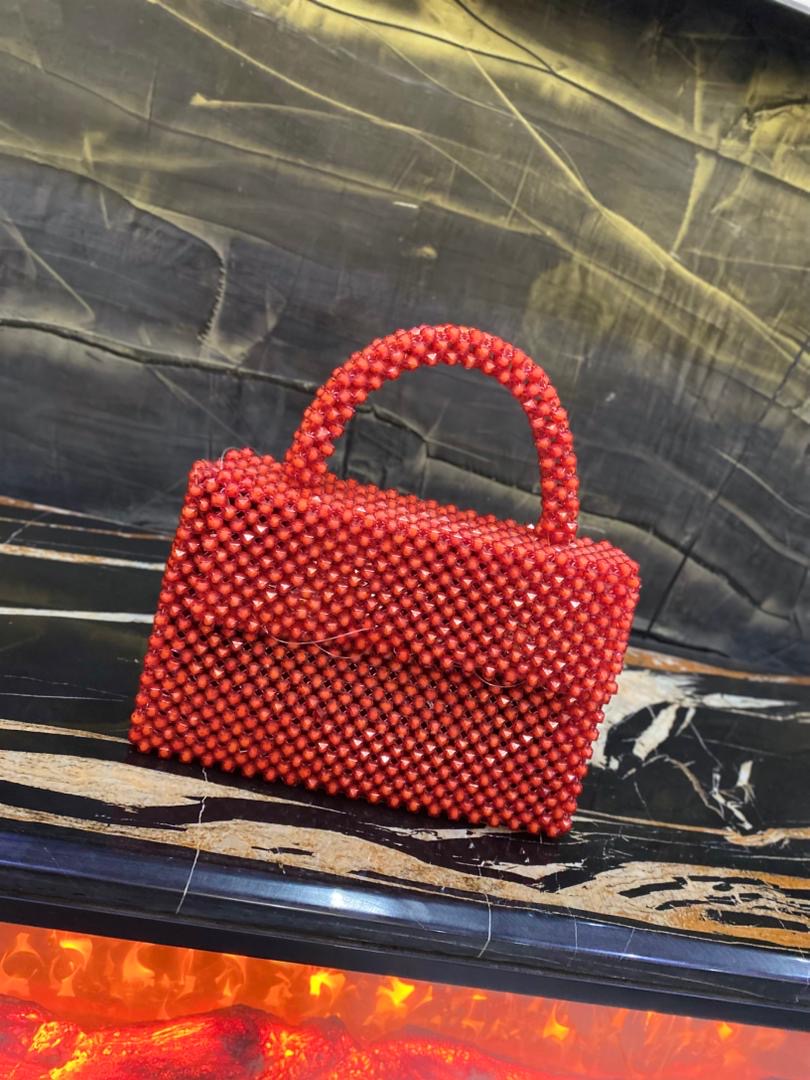 Sac à Main Élégant en Perles Rouges